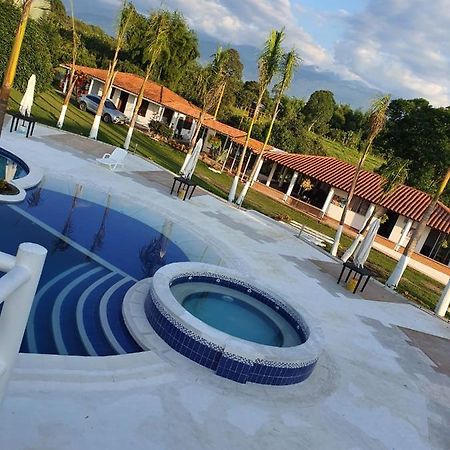 Rancho De Puerto Espejo Agrohotel Armenia  Εξωτερικό φωτογραφία